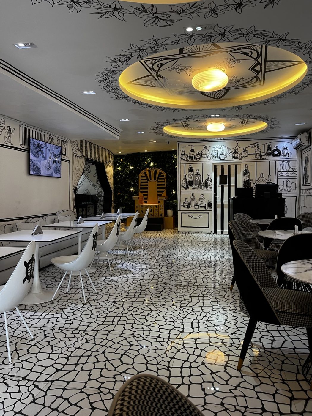Sketch dining room with illustrated walls and ceiling